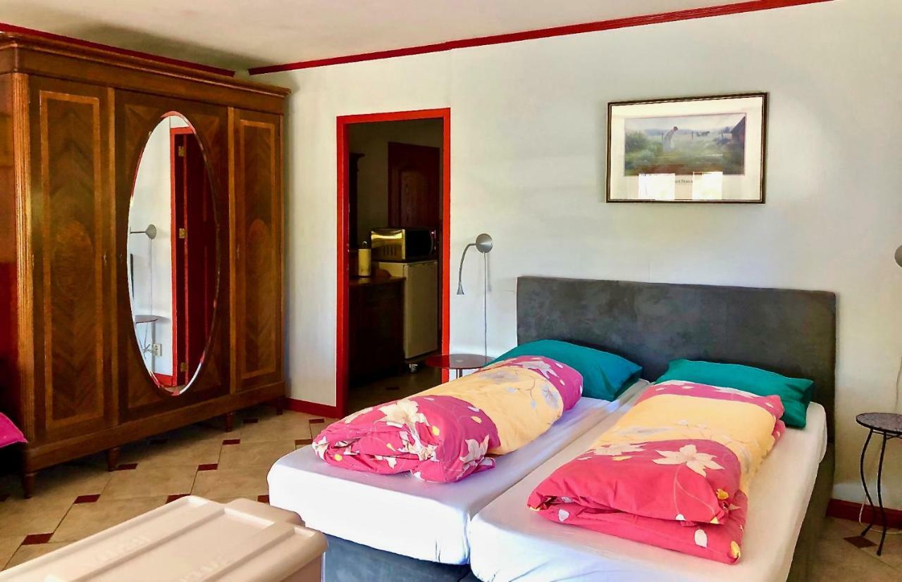 B&B op Landgoed Koepeltjesplaats Gaast Buitenkant foto