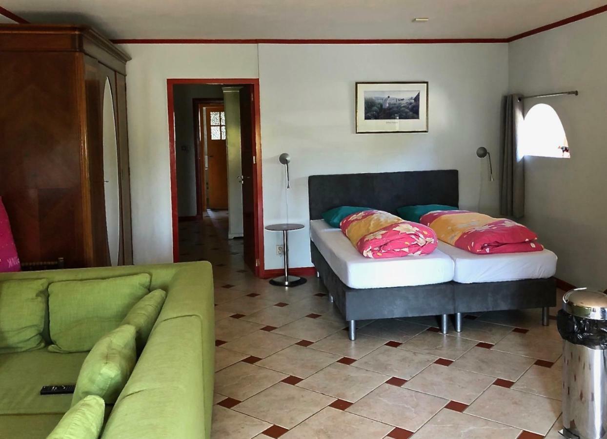 B&B op Landgoed Koepeltjesplaats Gaast Buitenkant foto